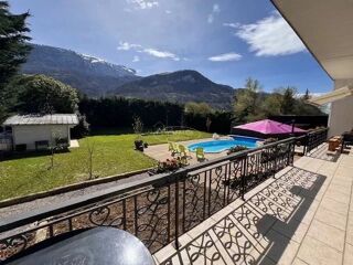  Villa  vendre 6 pices 208 m