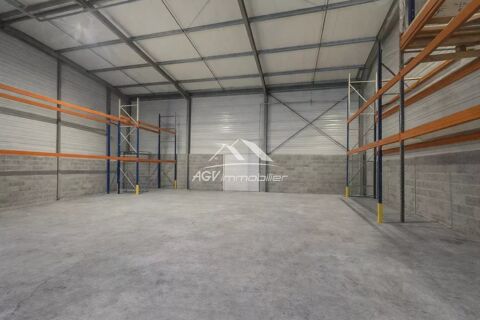   Bâtiment à louer plusieurs cellules possibles  de 200 m² à 632 m 