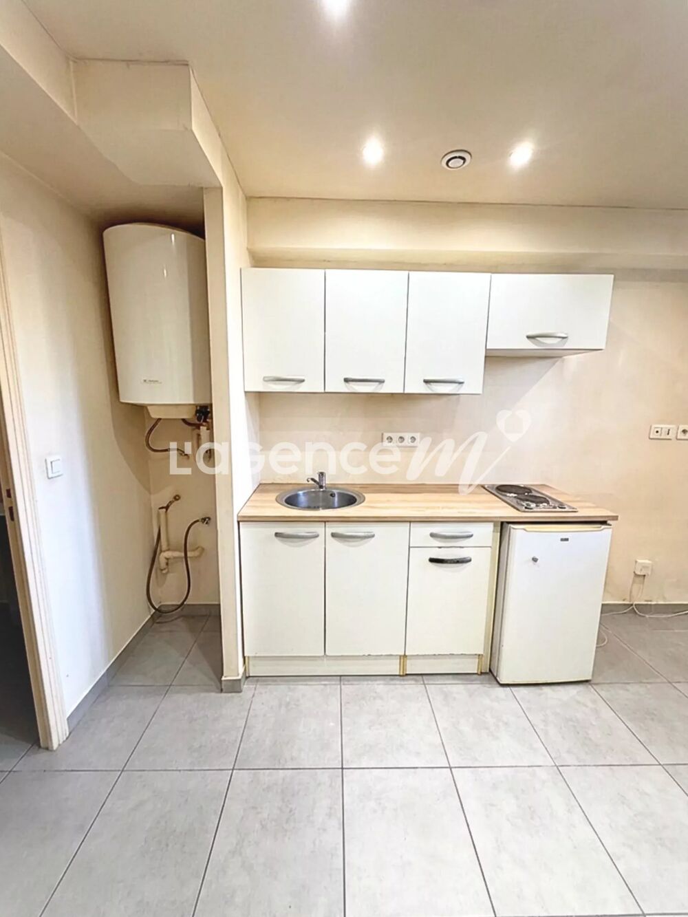 NICE EST 'ERIK' Studette 17 m²