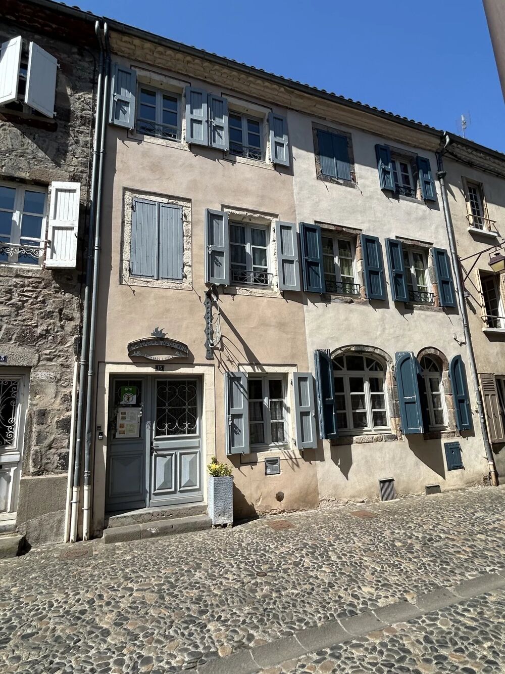 Vente Maison Demeure d'exception au cœur du centre historique de Brioude – Gî Brioude