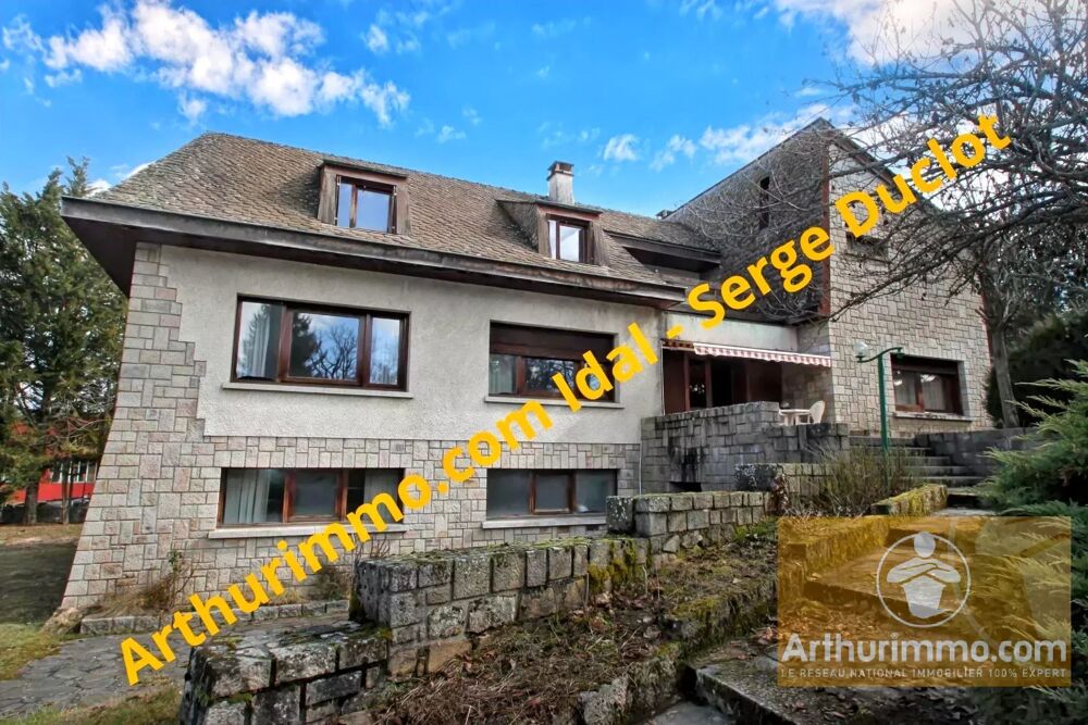 Maison de 272 m² dans un Cadre Verdoyant