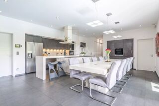  Villa � vendre 8 pi�ces 220 m�