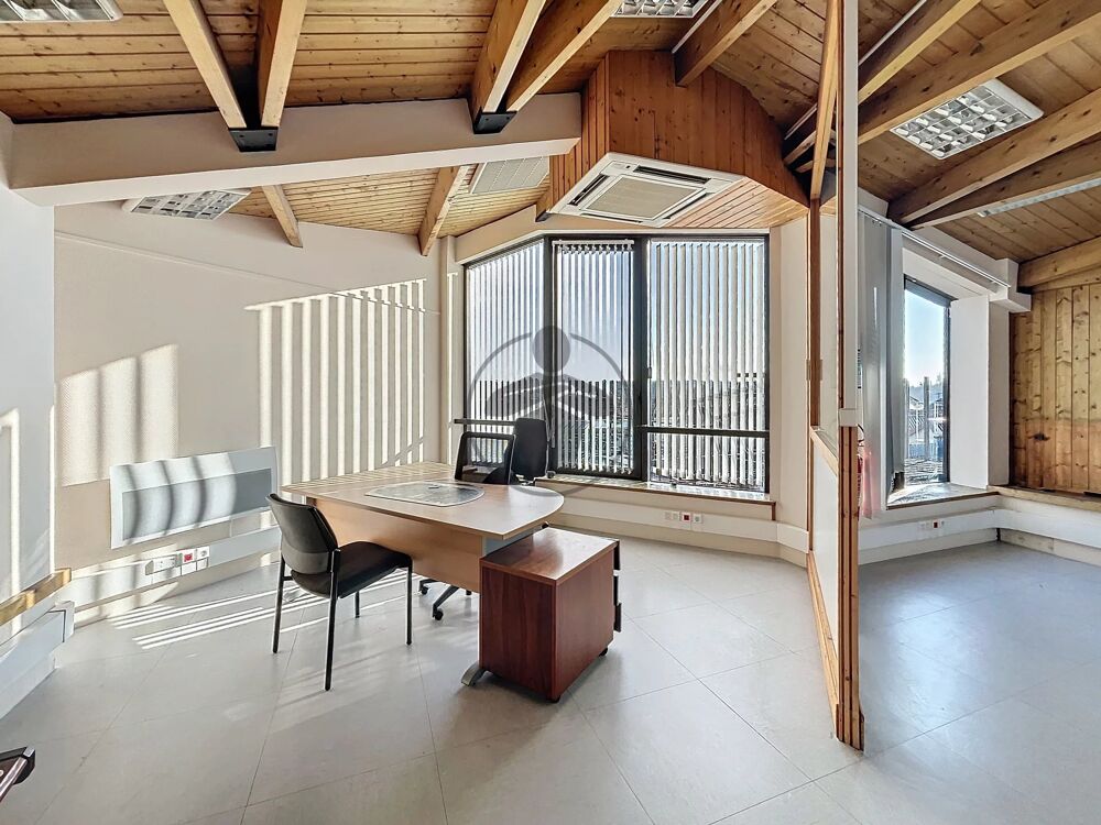   A LOUER Bureaux 91 m2 Centre ville Saint Quentin Saint-quentin
