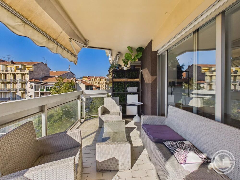Location Appartement 3 PIECES VIDE AVEC PARKING - 17 BD DELFINO - NICE TNL Nice