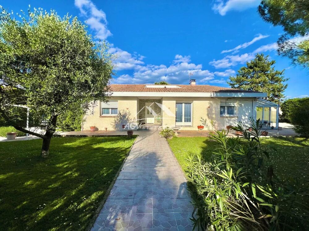 Vente Maison Maison de plain-pied, 4 chambres, piscine Rousson