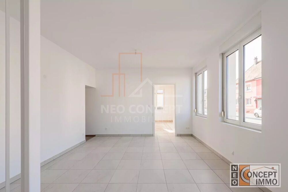Location Appartement Appartement 3/4 pièces de 88,1 m2 sis au coeur de Drusenheim. Drusenheim