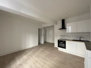  Appartement à louer 2 pièces 32 m²