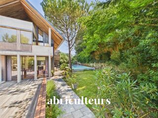  Maison � vendre 9 pi�ces 317 m�