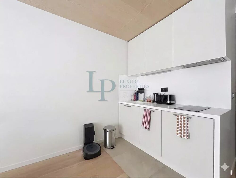 Location Appartement Studio de 26.74 m2 - Paris 8ème - rue d'Artois Paris 8