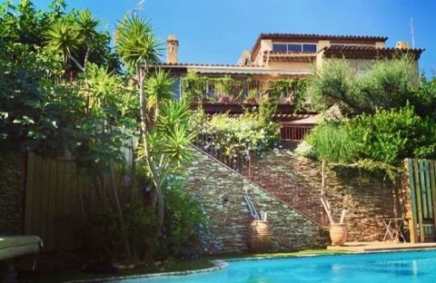   Villa spacieuse avec appartement ind�pendant Maison - 7 pi�ce(s) - 240 m�