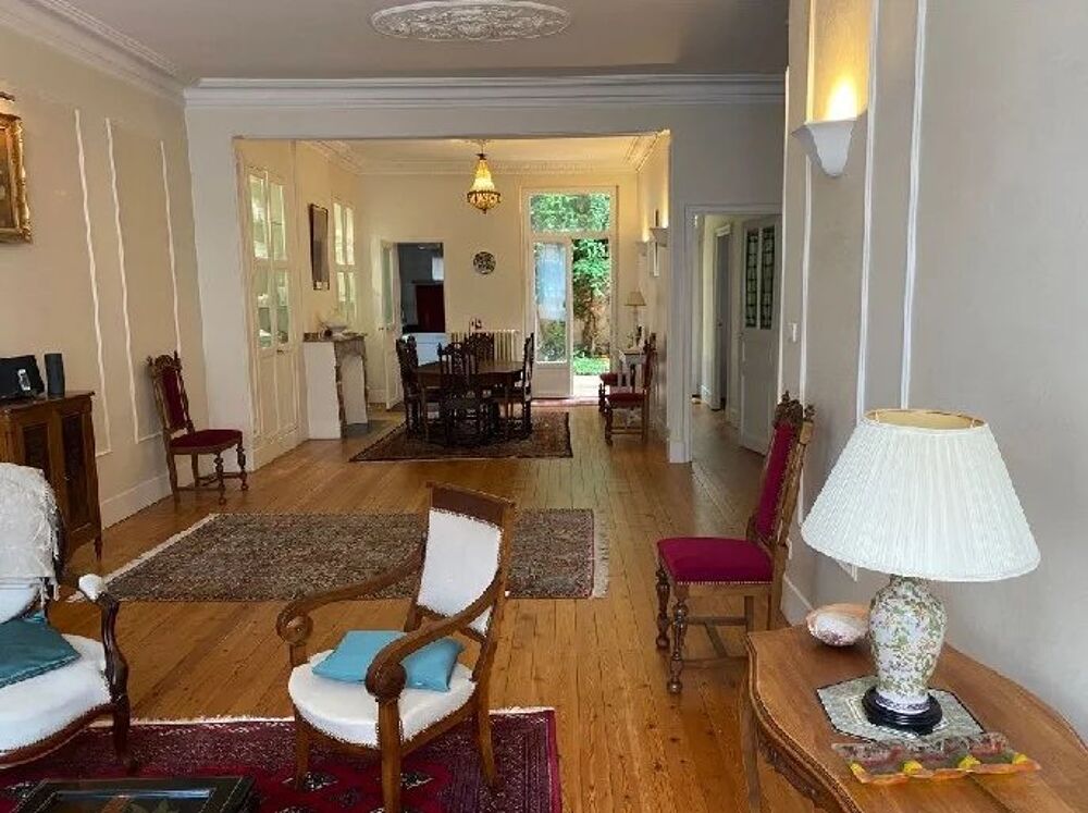 Location Appartement GRANDE CHAMBRE MEUBLEE AVEC WIFI ET COUR COMMUNE Toulouse