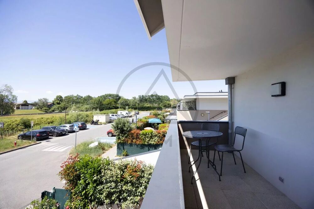 Appartement T4 de 87 m² avec terrasse, garage double et vue déga
