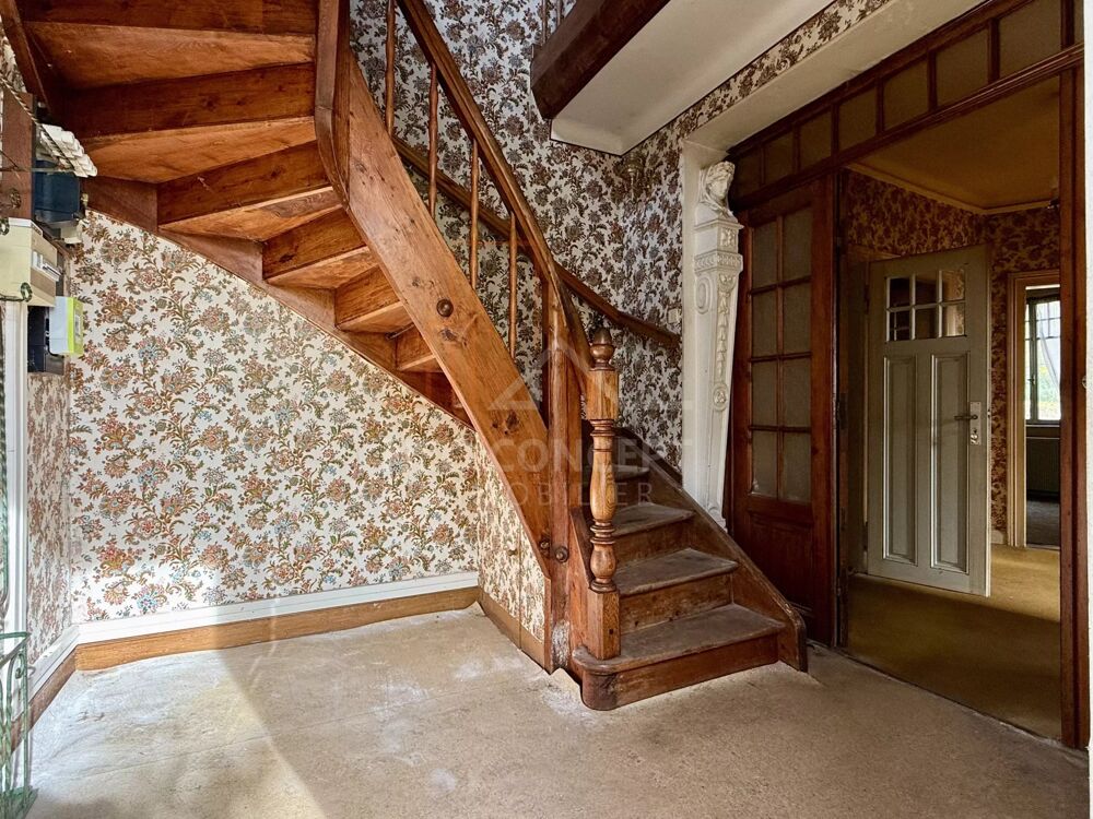 NIEDERBRONN-LES-BAINS  Maison de caractère des années 30 à réin