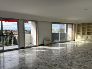  Appartement � louer 5 pi�ces 160 m�