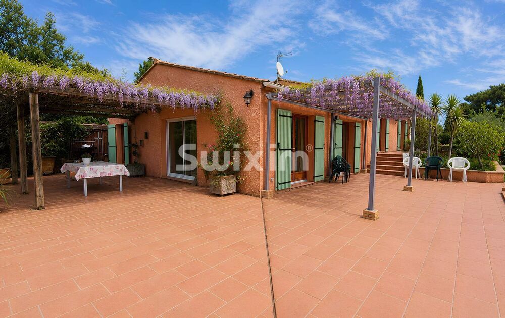 Vente Maison Villa familiale avec 4 chambres, piscine couverte et jardin arbo Mornas