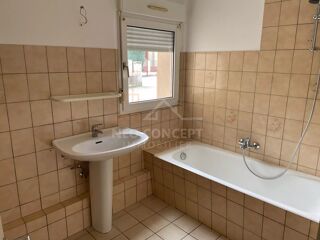  Appartement  louer 4 pices 71 m
