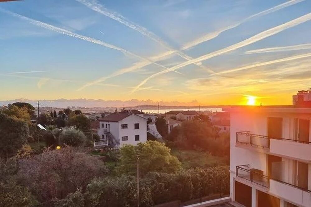 VUE MER À COUPER LE SOUFFLE SUR LA BAIE D'ANTIBES ET JUAN-LES-PI