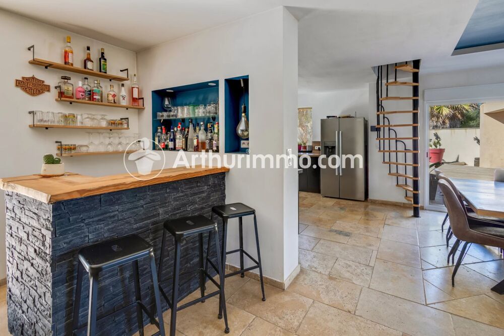 � vendre  Maison Le Cannet-des-Maures (83340)