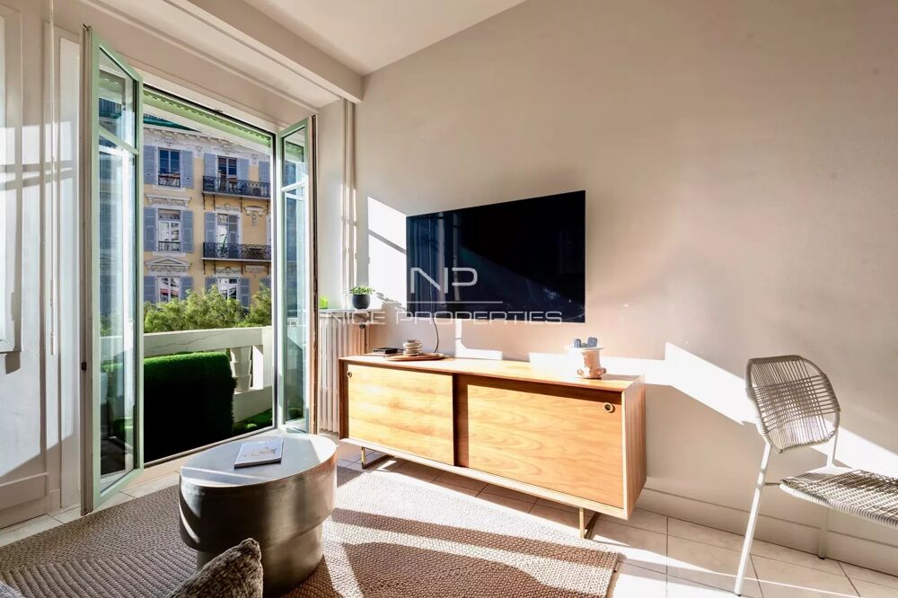 Vente Appartement Carré d'or, beau 2 pièces rénové à 2 pas de la mer Nice