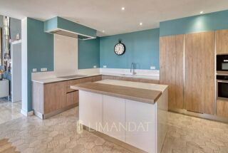  Maison à louer 7 pièces 324 m²