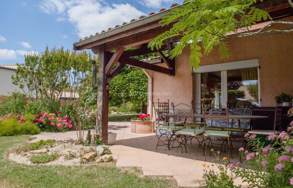 MAISON FAMIALLE A NEYRON LE HAUT -190 M²
