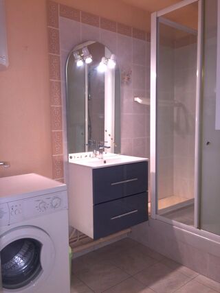  Appartement à louer 2 pièces 28 m²