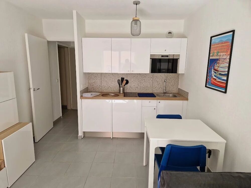 Location Appartement Bas saint roch proche facultés Nice