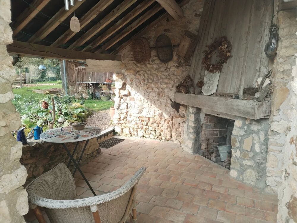 Vente Maison MAISON DE VILLAGE COUP DE CŒUR DANS UN ENVIRONNEMENT PAISIBLE Villebéon