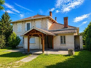  Maison à vendre 8 pièces 245 m²