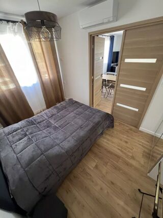  Appartement  vendre 4 pices 80 m