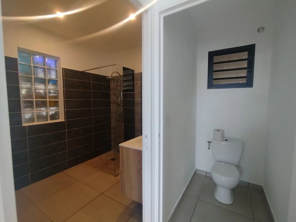 Maison F4 avec étage  La Rivière Saint-Louis