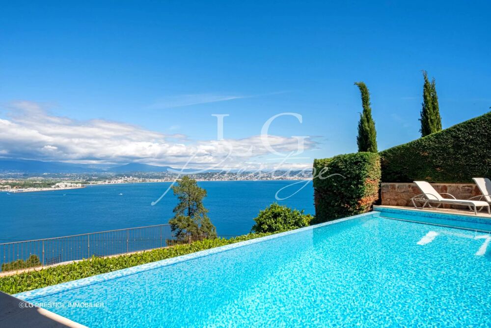 Vente Maison Villa de Charme à Théoule-sur-Mer : Vue sur la Baie de Cannes et Théoule-sur-mer