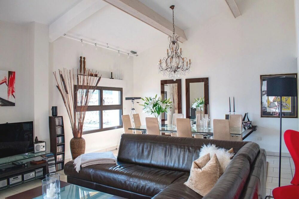 Superbe duplex haut de gamme avec jolie terrasse et vue exceptio