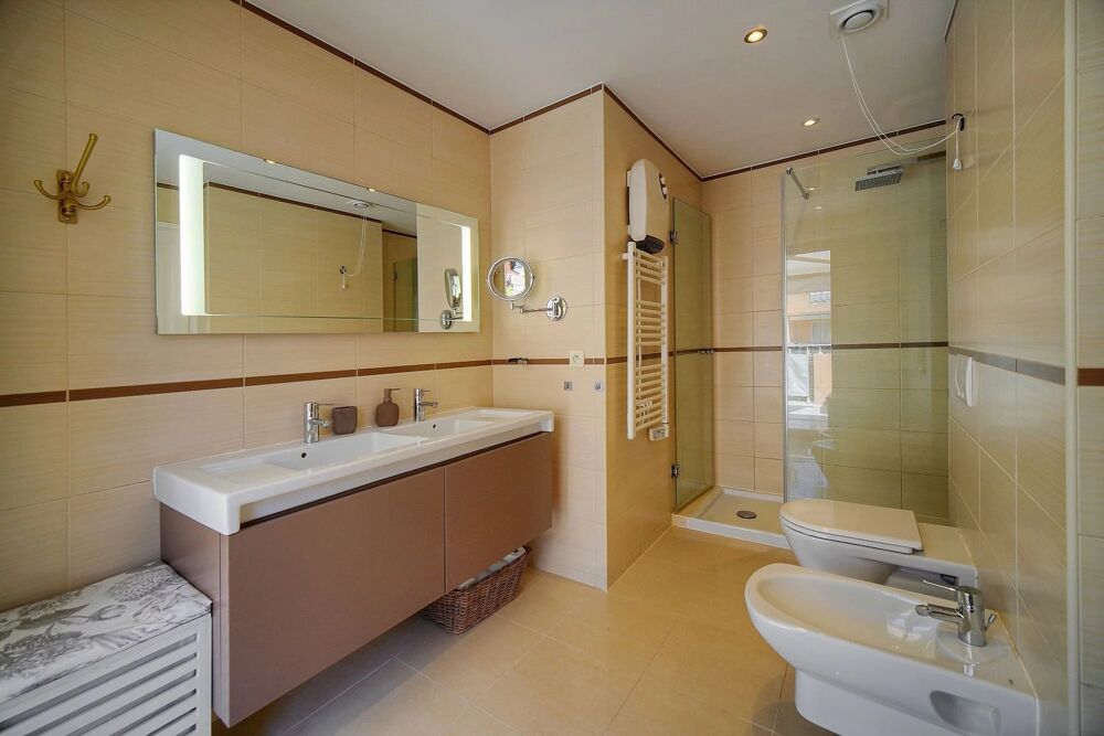 � vendre  Appartement Th�oule-sur-Mer (06590)