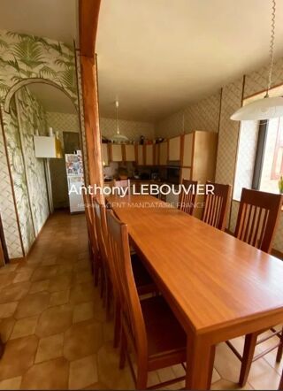  Maison à vendre 12 pièces 328 m²