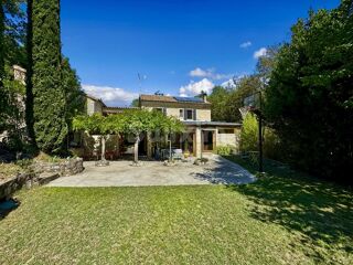  Maison  vendre 10 pices 280 m