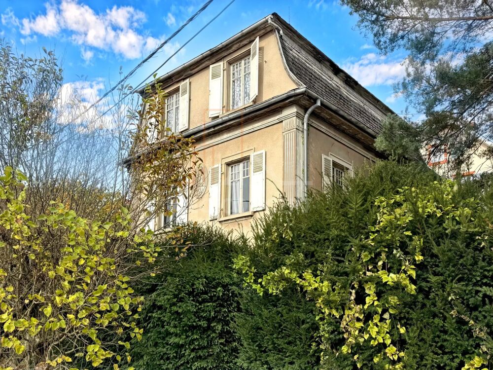 NIEDERBRONN-LES-BAINS  Maison de caractère des années 30 à réin