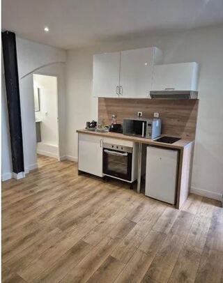  Appartement à louer 2 pièces 37 m²