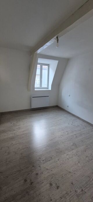  Appartement à louer 3 pièces 60 m²
