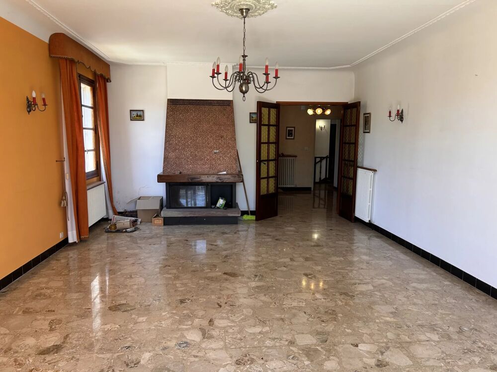 Vente Maison Ensemble immobilier avec jardin et garages centre Ville Exclusiv Arles