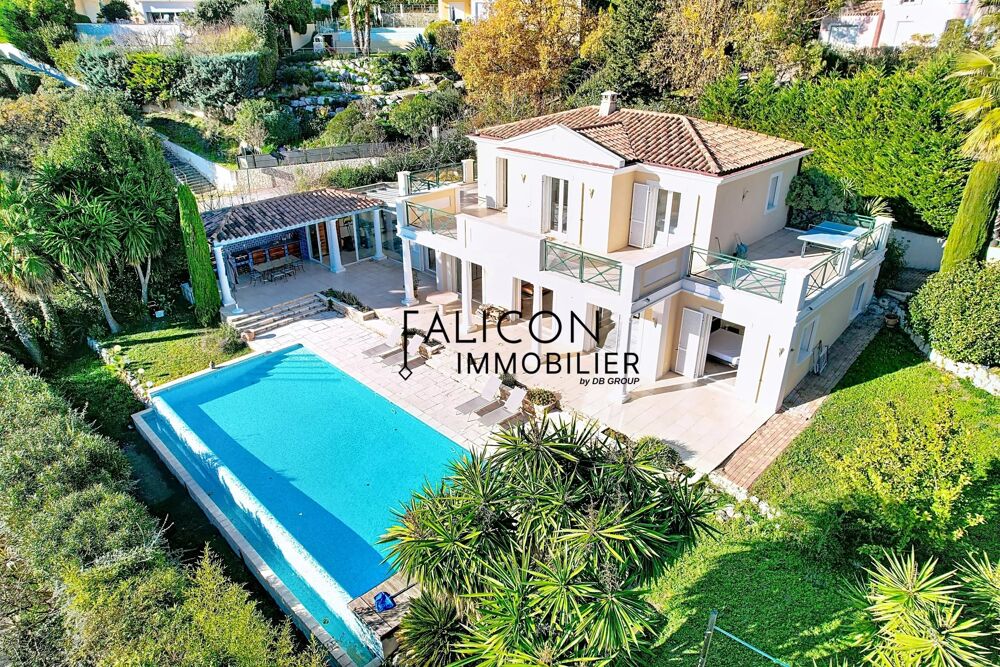Superbe Villa d'Architecte dans un Domaine Privé sur les Hauteur