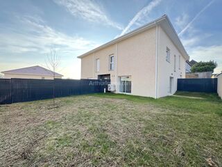  Maison  vendre 4 pices 95 m