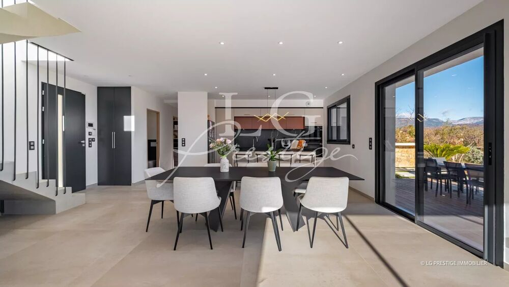 � vendre  Villa Tourrettes (83440)