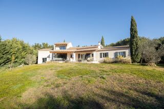  Villa  vendre 8 pices 225 m