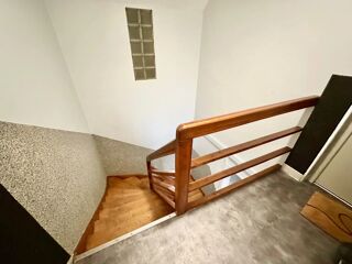  Immeuble à vendre 6 pièces 164 m²