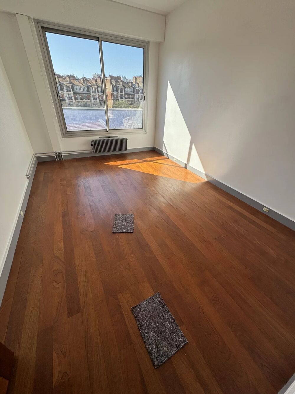 Vente Appartement 4 pièces cave et parking Paris 19