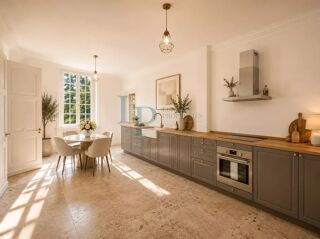  Maison à vendre 15 + pièces 337 m²
