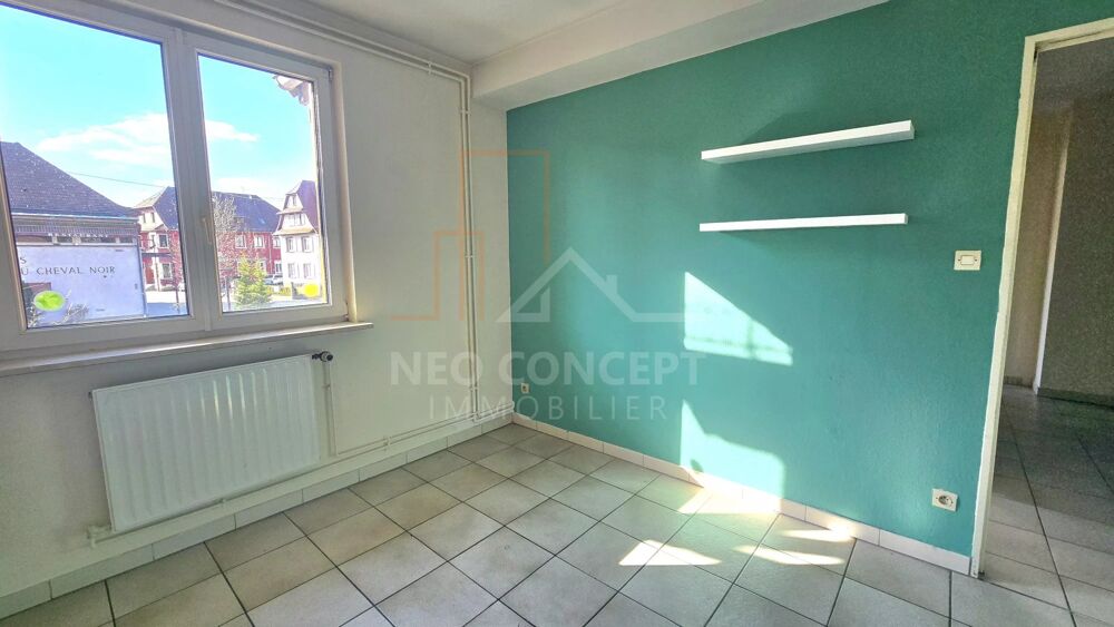 ** Spacieux 4 pièces avec garage **