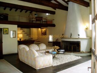  Maison � vendre 10 pi�ces 713 m�