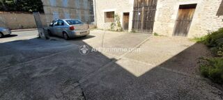  Immeuble à vendre 15 + pièces 320 m²